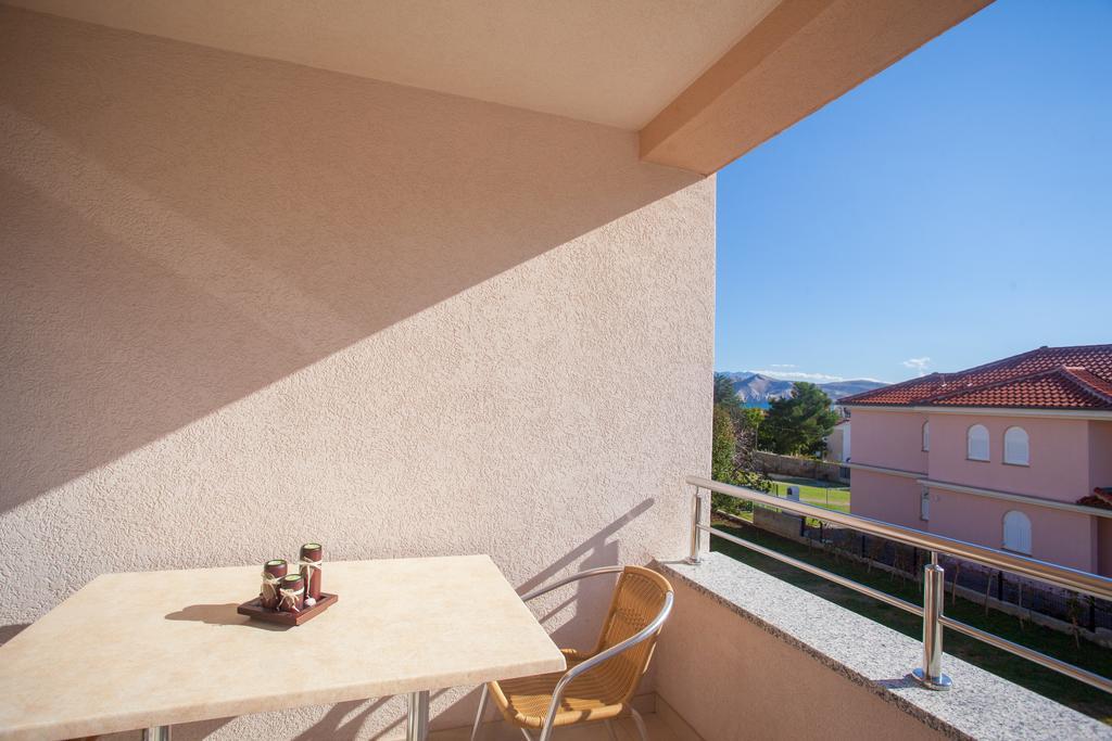Apartments Mia Baška Екстериор снимка
