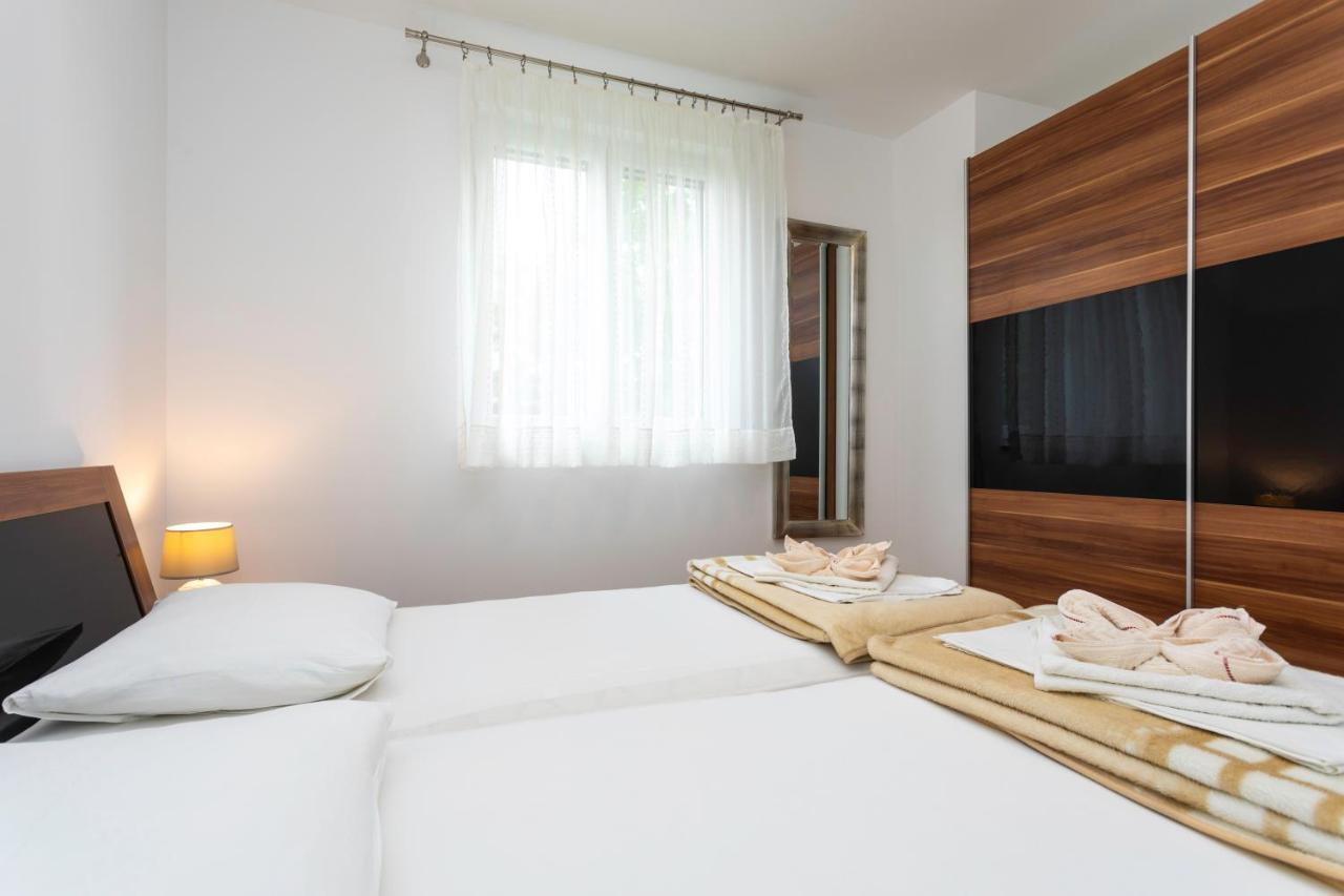 Apartments Mia Baška Екстериор снимка